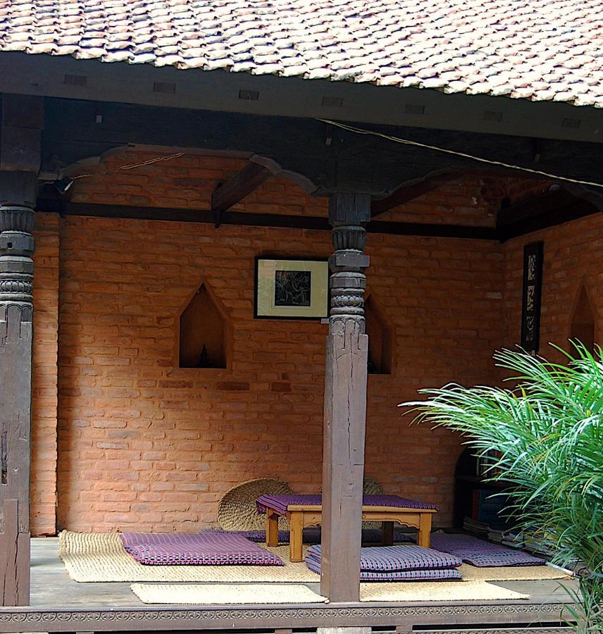 Newa Chen Historic House Unesco Lalitpur ภายนอก รูปภาพ