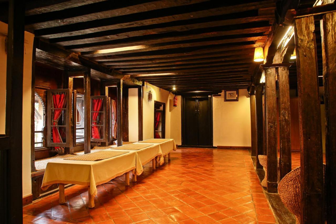Newa Chen Historic House Unesco Lalitpur ภายนอก รูปภาพ