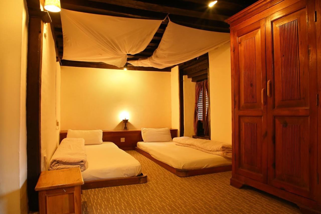 Newa Chen Historic House Unesco Lalitpur ภายนอก รูปภาพ