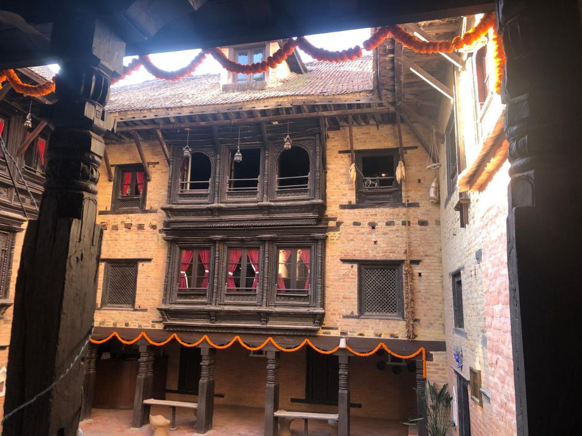 Newa Chen Historic House Unesco Lalitpur ภายนอก รูปภาพ